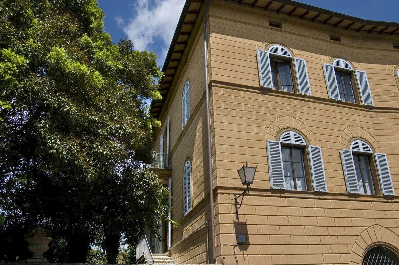 Relais La Corte Dei Cavalieri Couette-café 2*